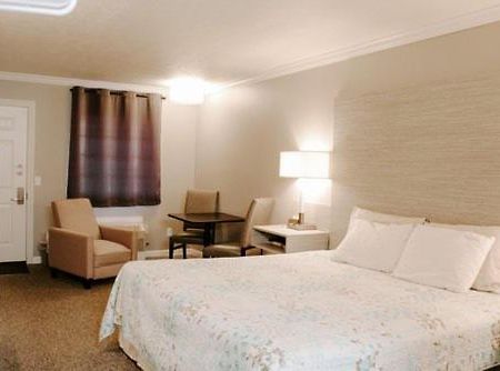 Berlin Village Inn Ngoại thất bức ảnh